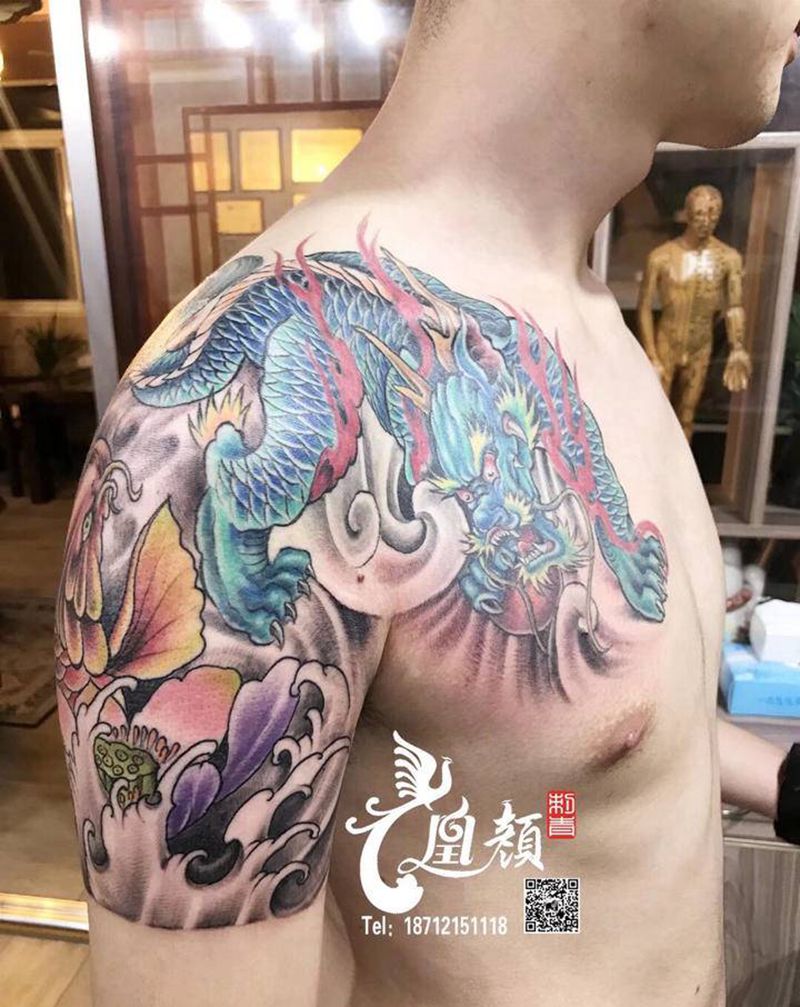 半甲纹身图片_肩部新传统纹身图案