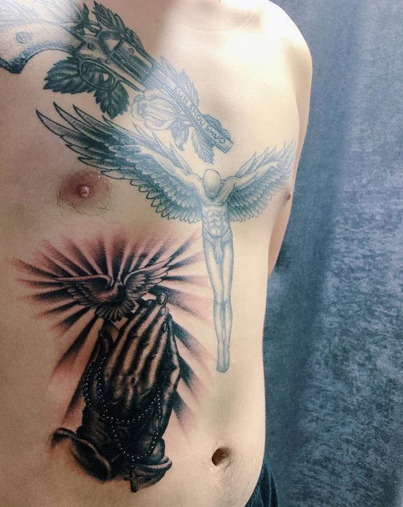 上帝之手纹身图片_腰部欧美写实纹身图案