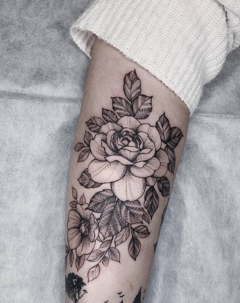 素花纹身纹身图片_手臂点刺纹身图案