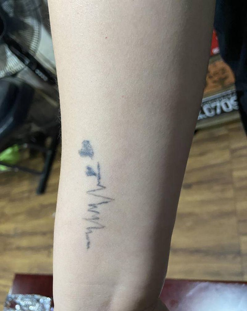 猫纹身图片_点刺纹身图案