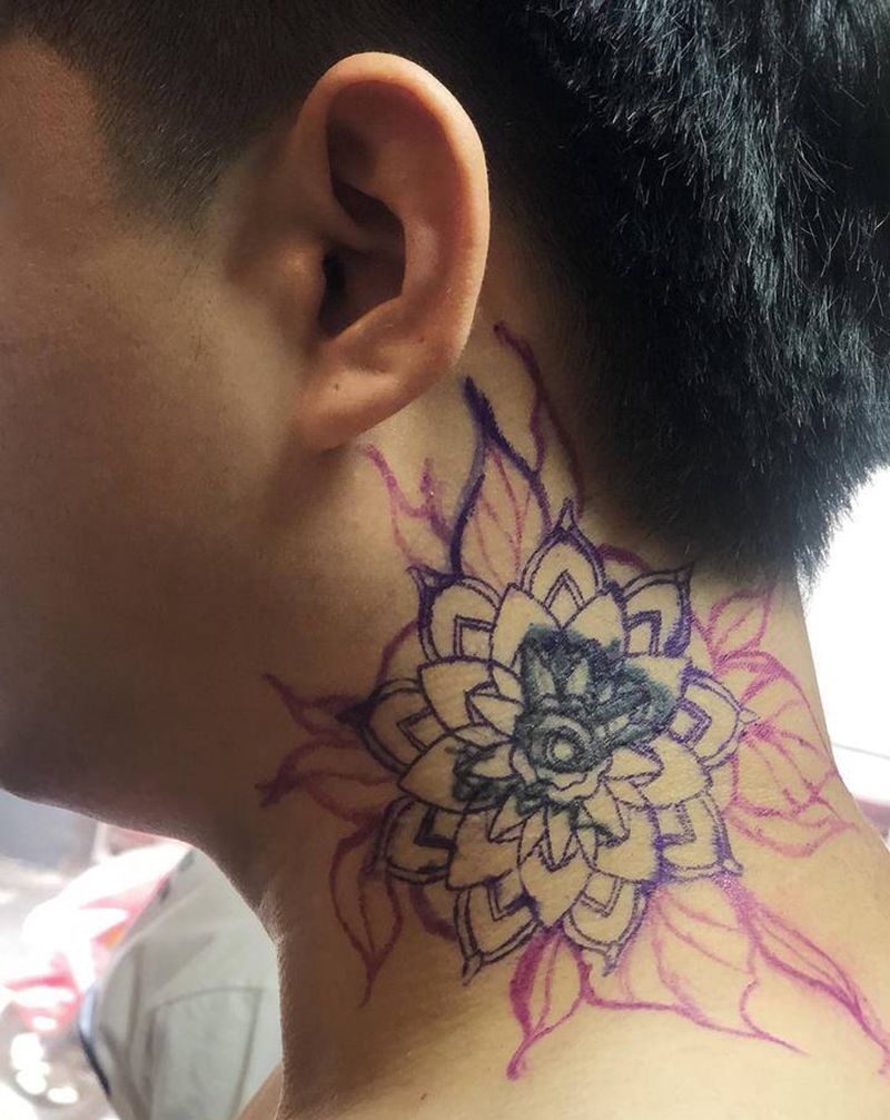 梵花遮盖纹身图片_颈部New School水彩纹身图案