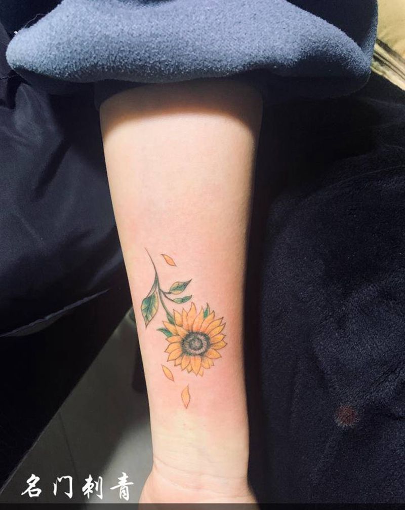 向日葵纹身图片_手臂欧美写实水彩纹身图案