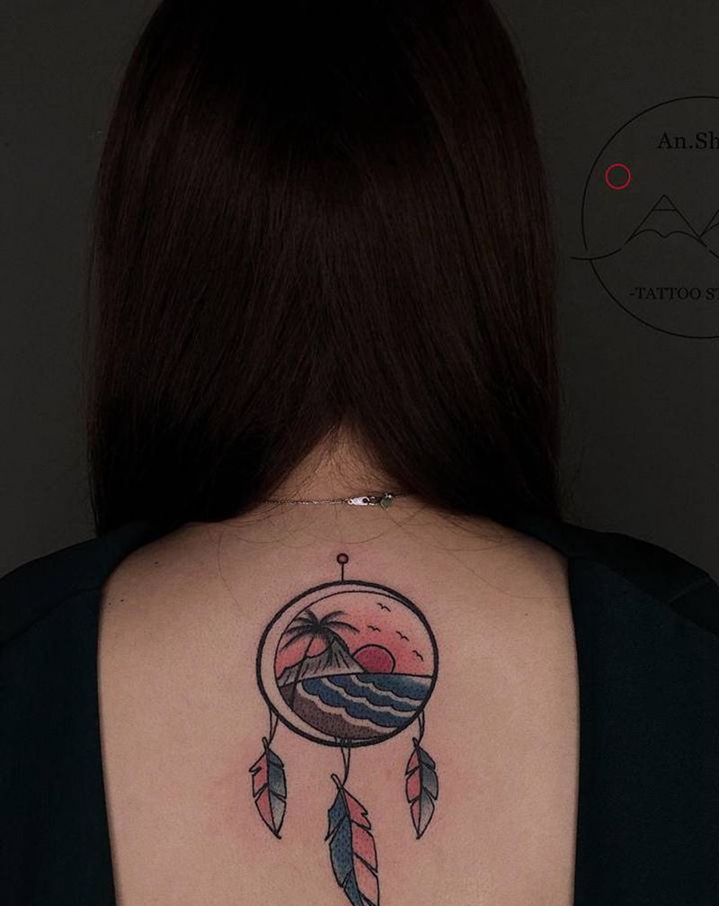 捕梦网纹身图片_背部Old School纹身图案