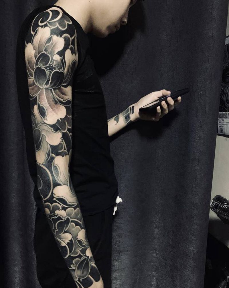 老传统花臂纹身图片_手臂老传统纹身图案