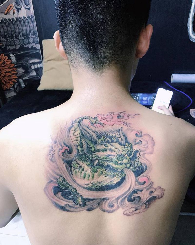 麒麟纹身图片_背部新传统纹身图案