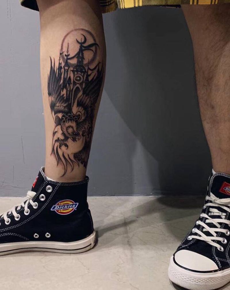 鹰纹身图片_腿部点刺纹身图案