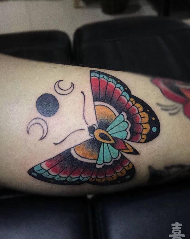 蝴蝶纹身图片_腿部Old School纹身图案