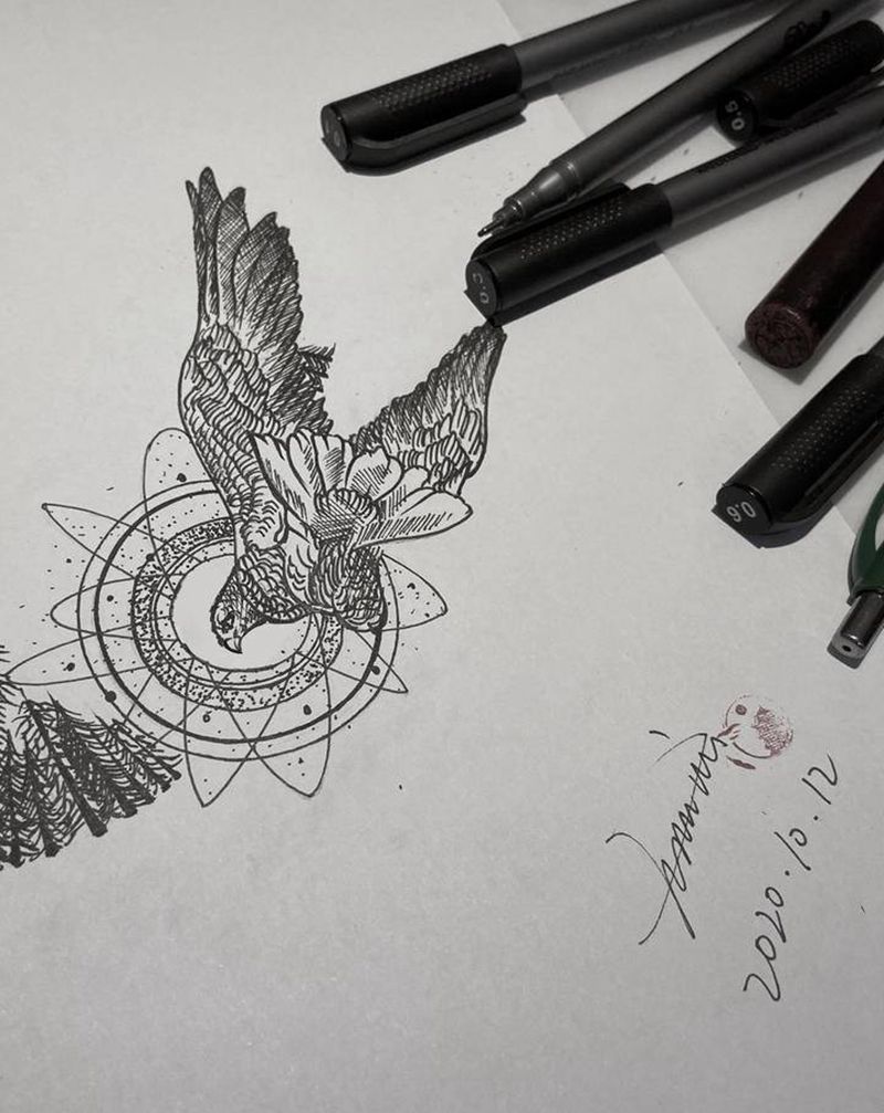 手稿纹身图片_胸部腹部点刺纹身图案