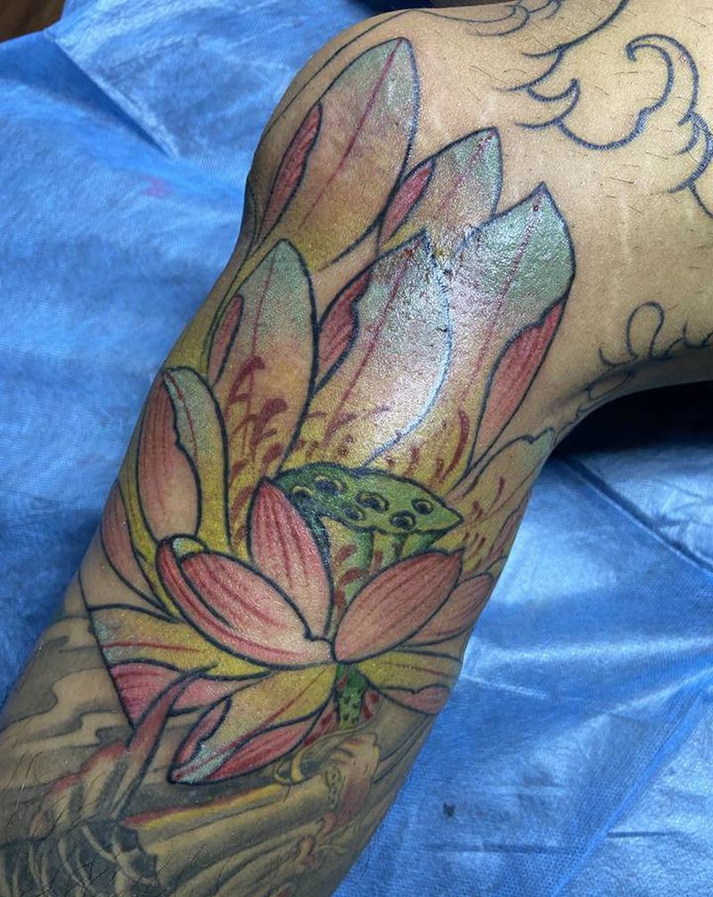 莲花纹身图片_新传统纹身图案