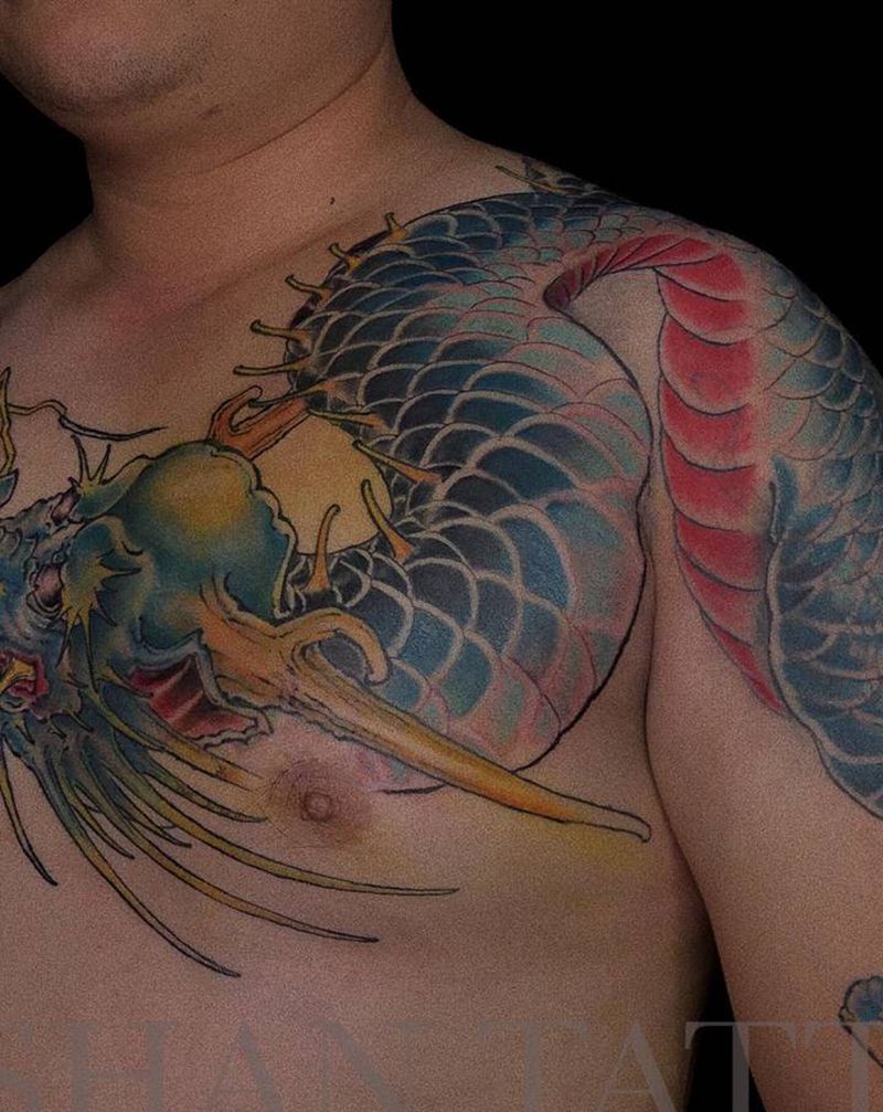 龙纹身图片_胸部背部新传统纹身图案