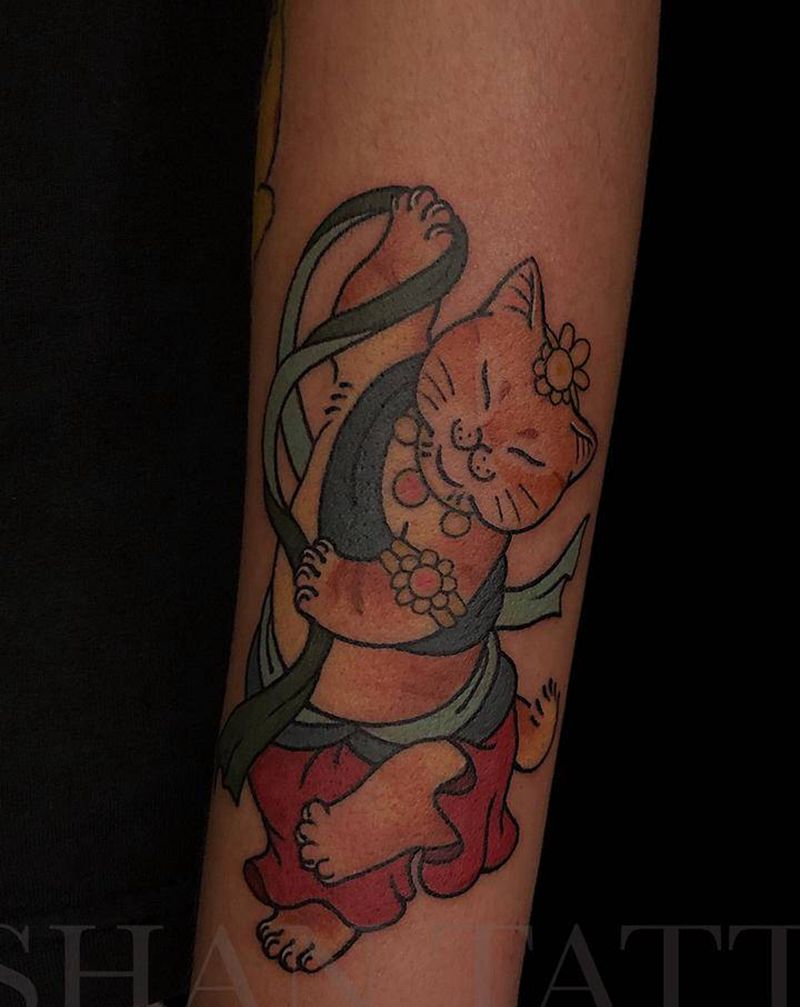 日式猫纹身图片_手臂Old School纹身图案