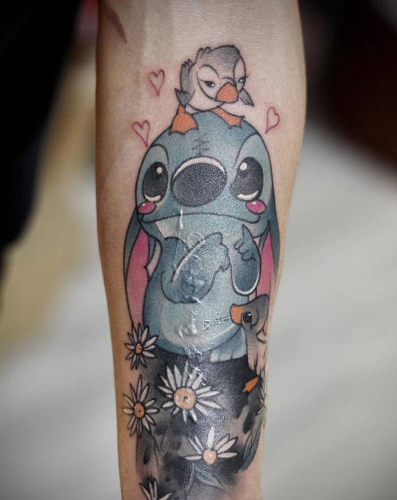 小臂史迪仔纹身图片_手臂New School纹身图案