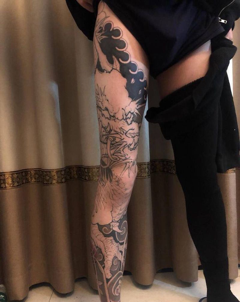 花腿龙纹身图片_腿部新传统老传统龙纹身图案
