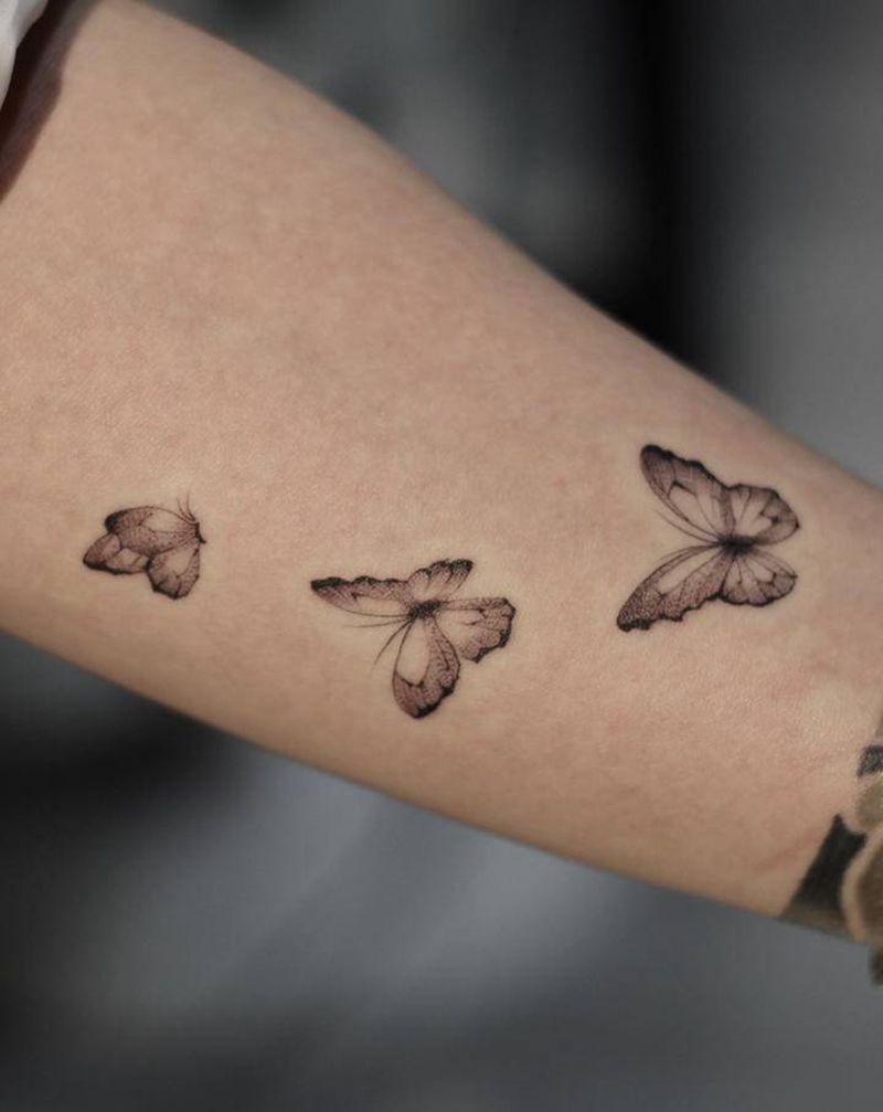 小蝴蝶纹身图片_手臂纹身图案