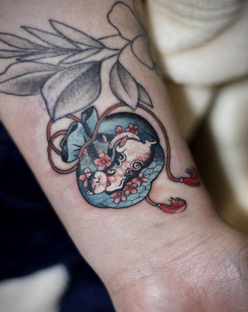 遮盖一个小图纹身图片_手臂新传统纹身图案