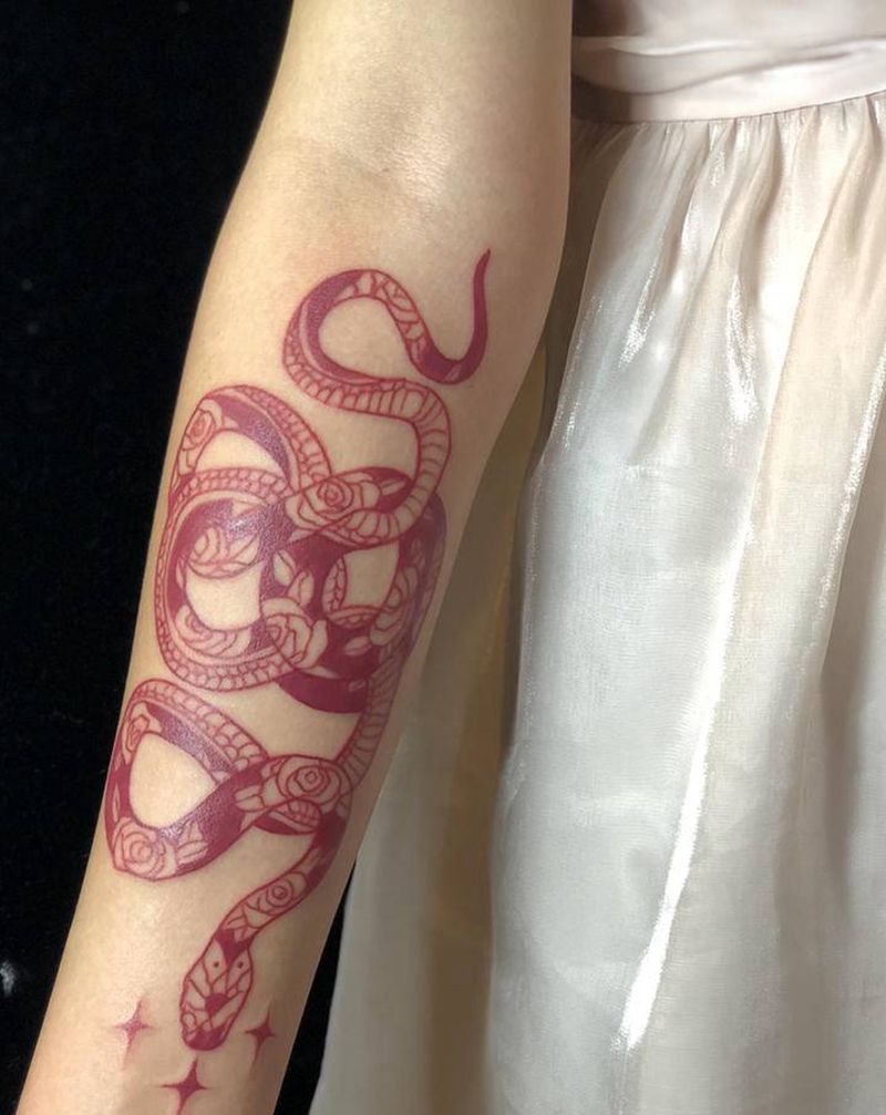 女生纹身 ～ 蛇纹身图片_手臂Old School纹身图案