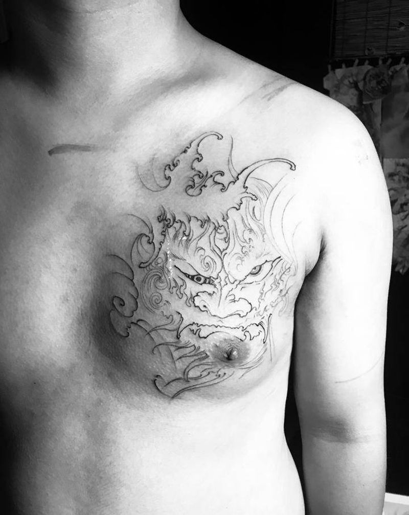 线条纹身图片_胸部新传统纹身图案