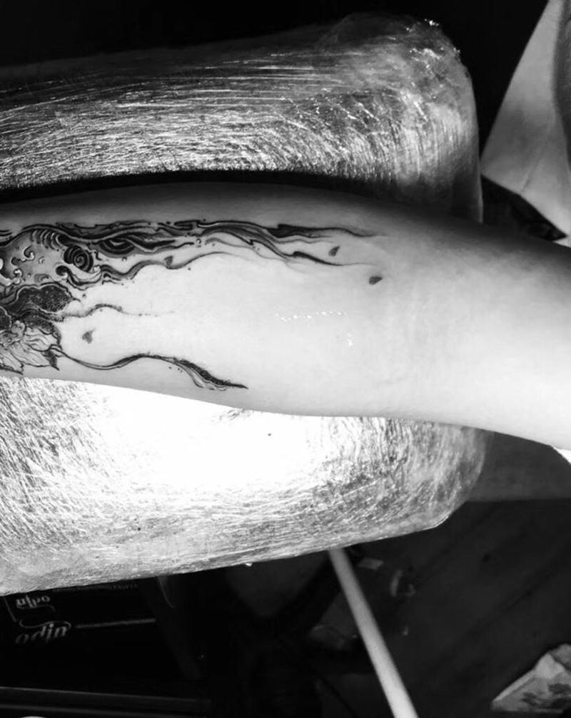 遮盖纹身图片_手臂水墨纹身图案