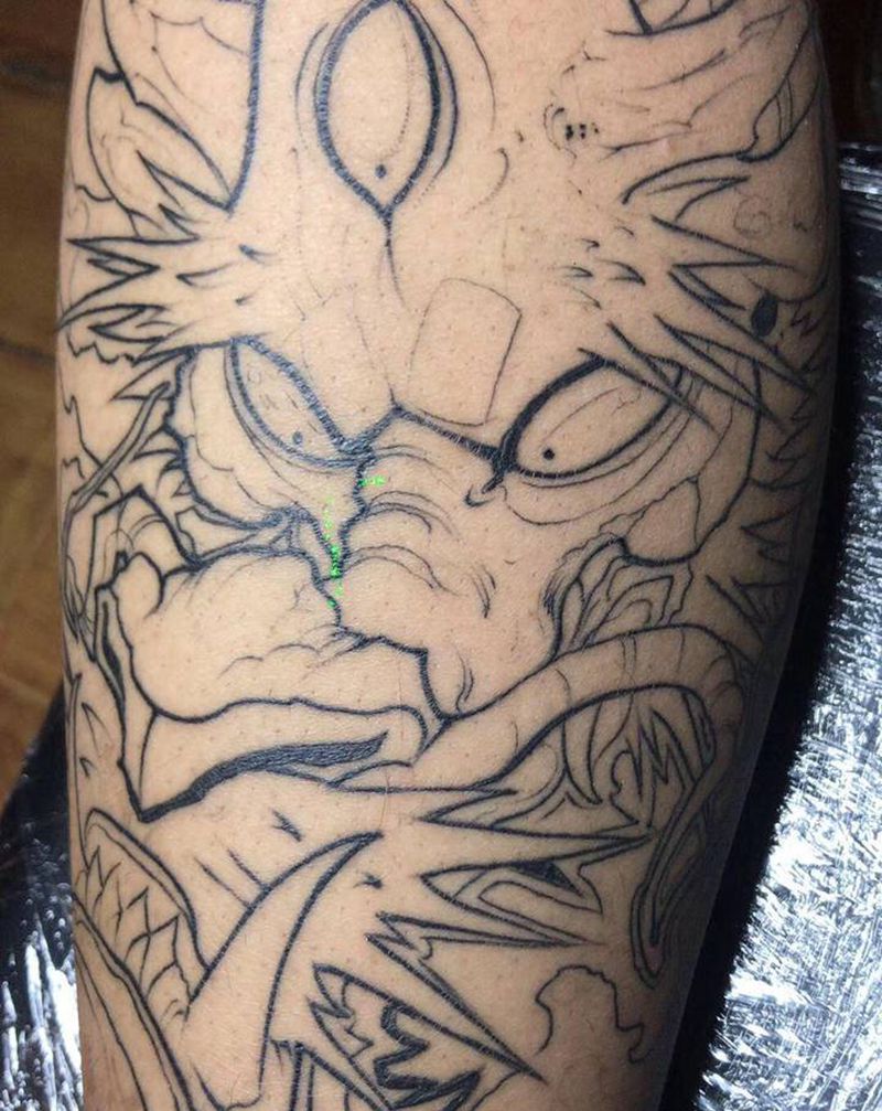 线条纹身图片_腿部纹身图案