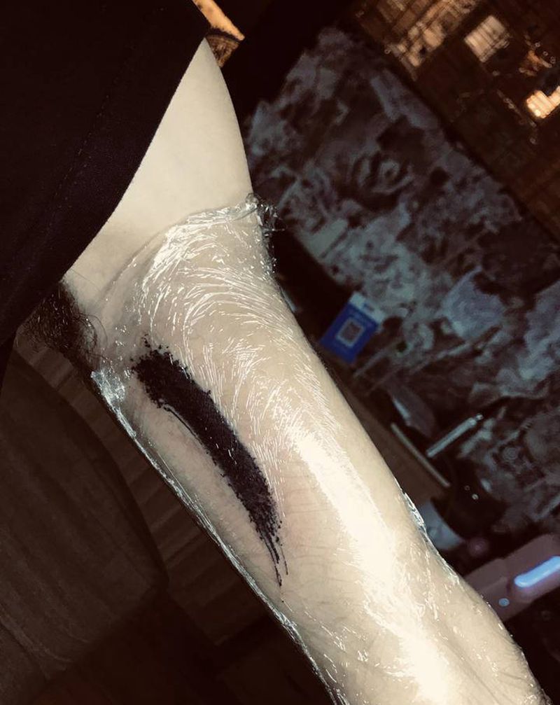 遮盖前任纹身图片_臀部水墨纹身图案