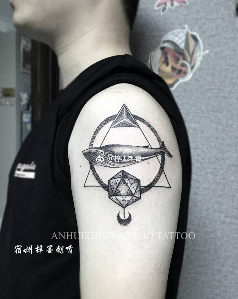 鲸鱼纹身图片_手臂肩部几何点刺纹身图案