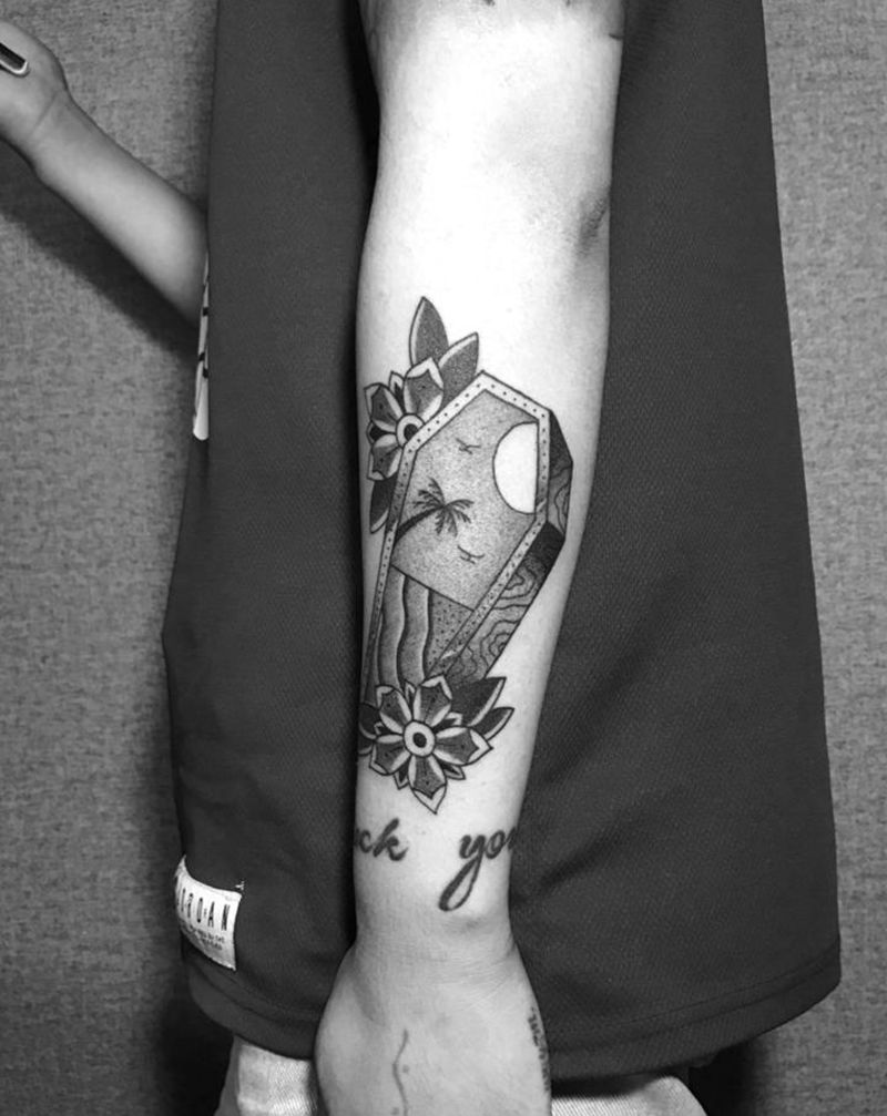 old school纹身图片_手臂Old School纹身图案