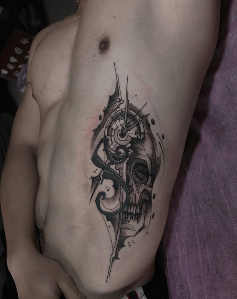 骷髅罗盘纹身图片_腹部腰部水墨点刺纹身图案