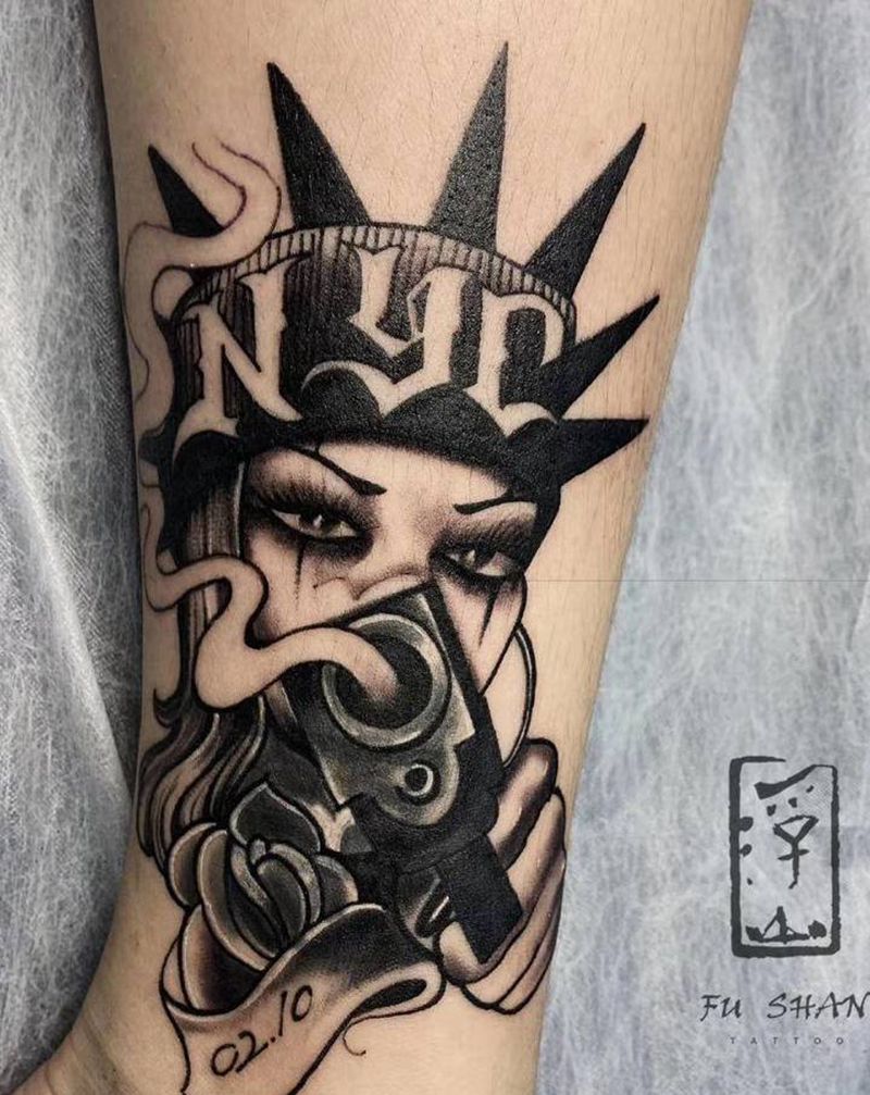 匪帮女神纹身图片_腿部纹身图案