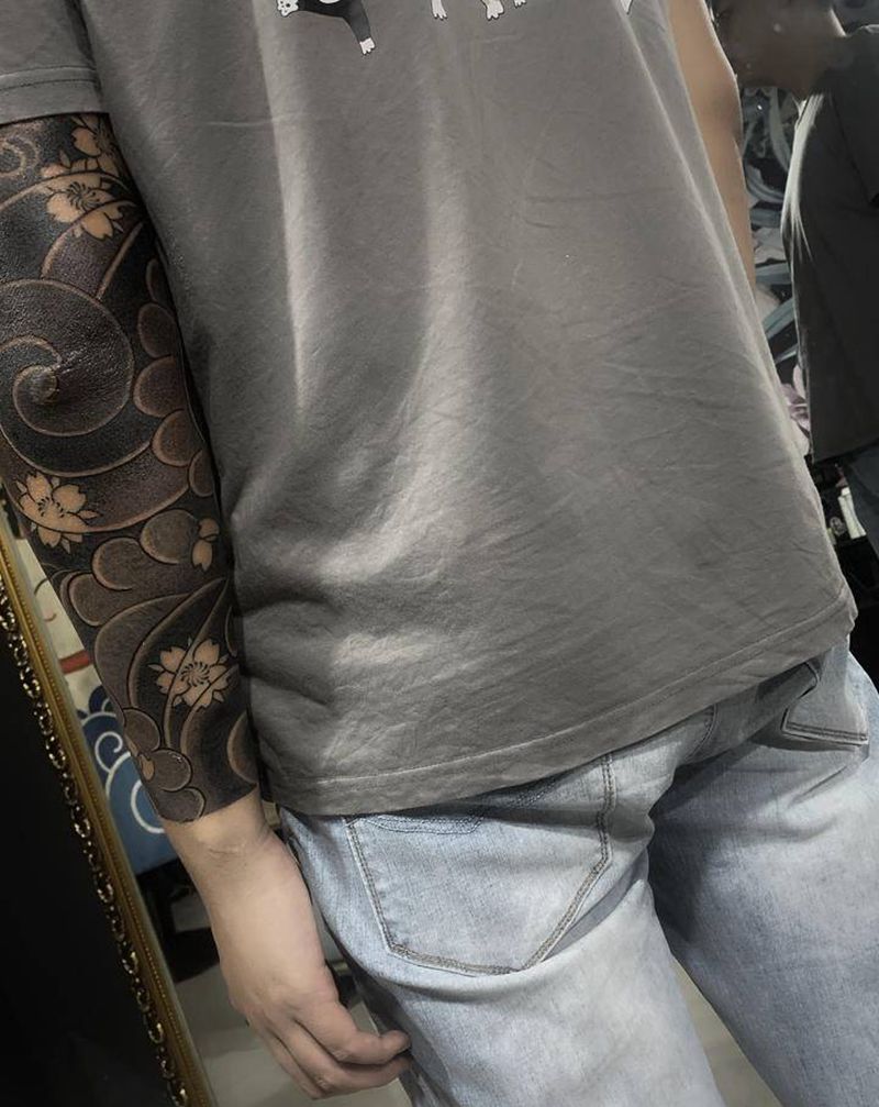 日式  未完成纹身图片_手臂老传统纹身图案