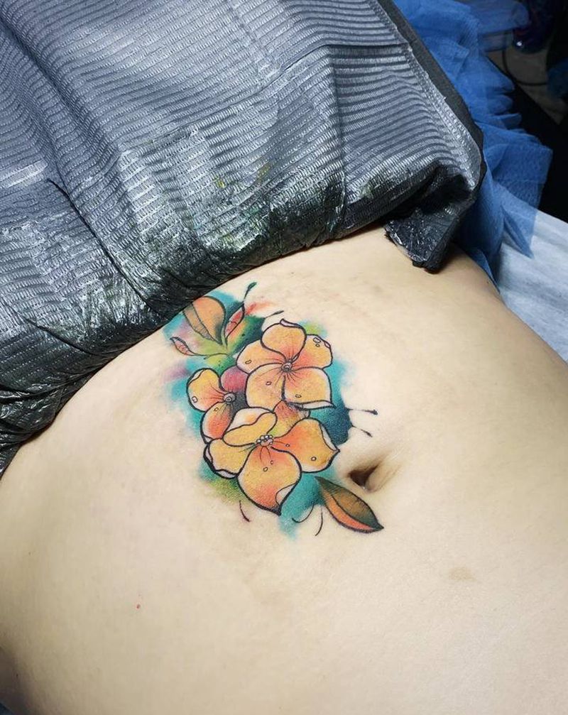 水彩遮盖剖腹产疤痕纹身图片_腹部水彩纹身图案