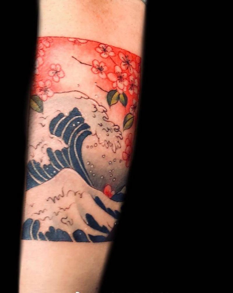 浪纹身图片_手臂纹身图案