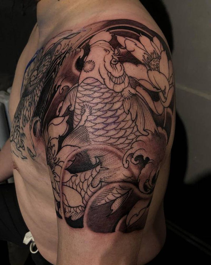 老旧纹身修改半甲纹身图片_胸部新传统纹身图案