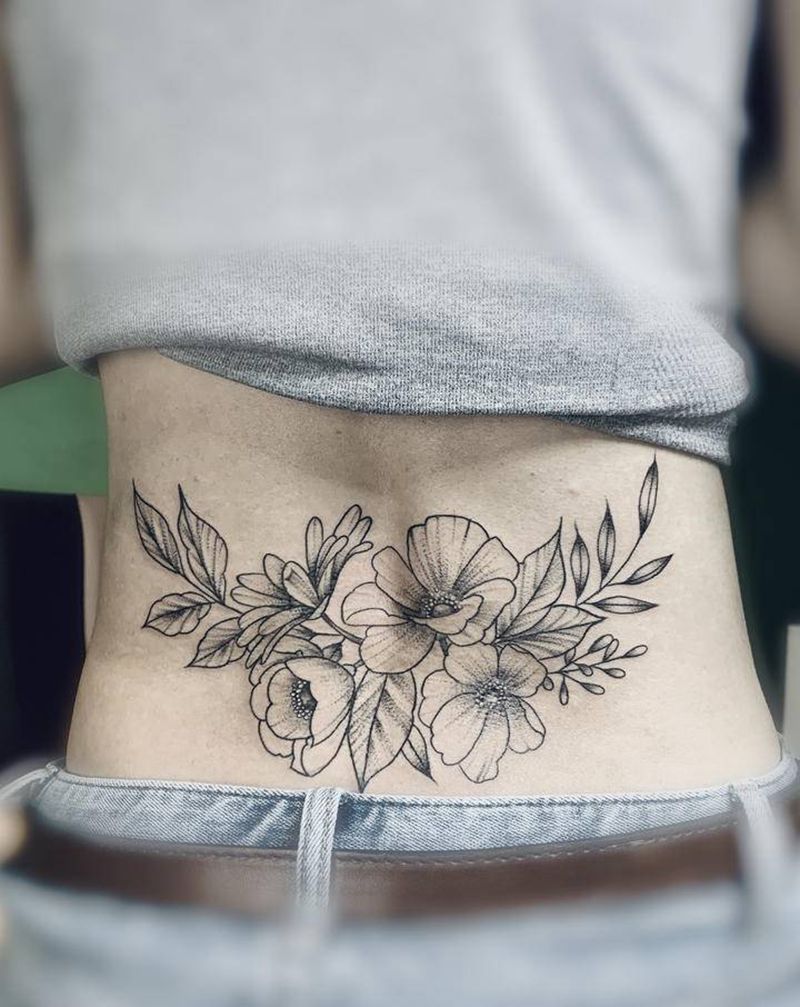 素花纹身图片_腰部纹身图案