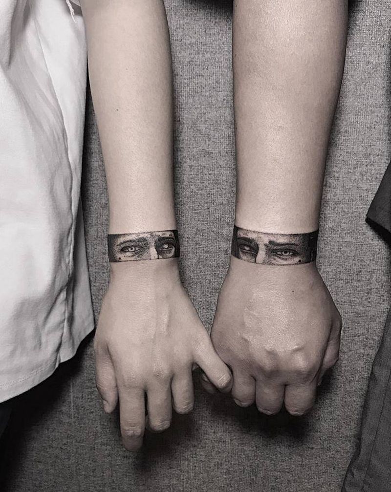 臂环纹身图片_手臂手部欧美写实纹身图案