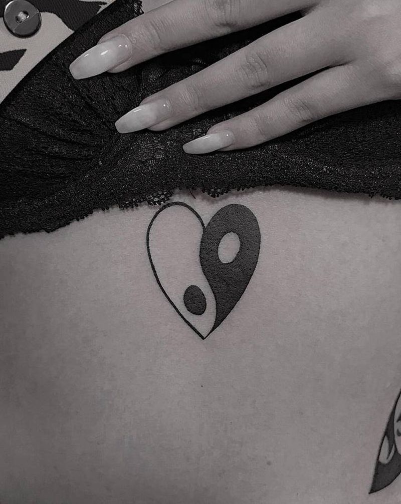 暗黑纹身纹身图片_胸部腹部Old SchoolNew School纹身图案