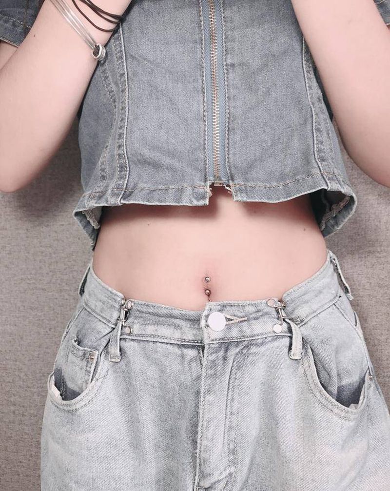 脐钉纹身图片_腰部腹部脐钉穿孔穿刺纹身图案