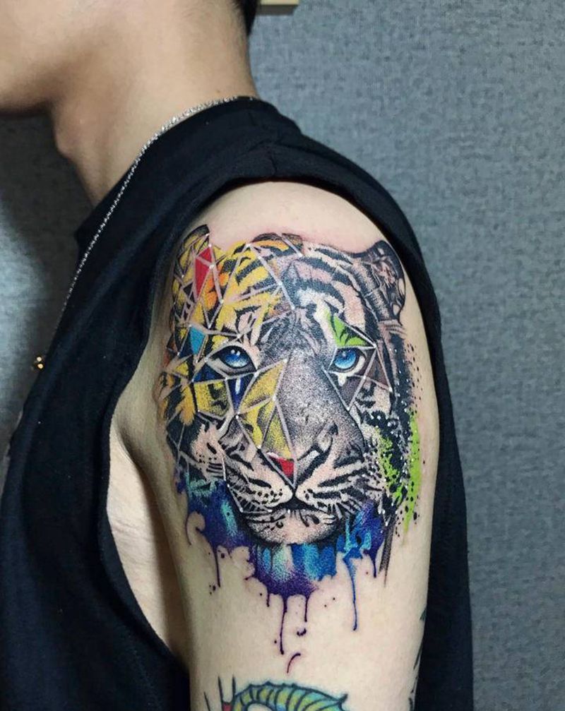 水彩虎纹身图片_手臂欧美写实水彩虎纹身图案