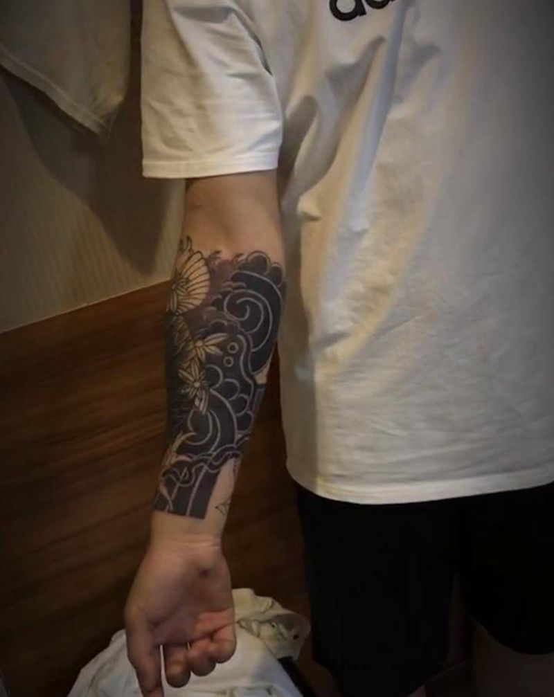 遮盖纹身图片_手臂老传统纹身图案