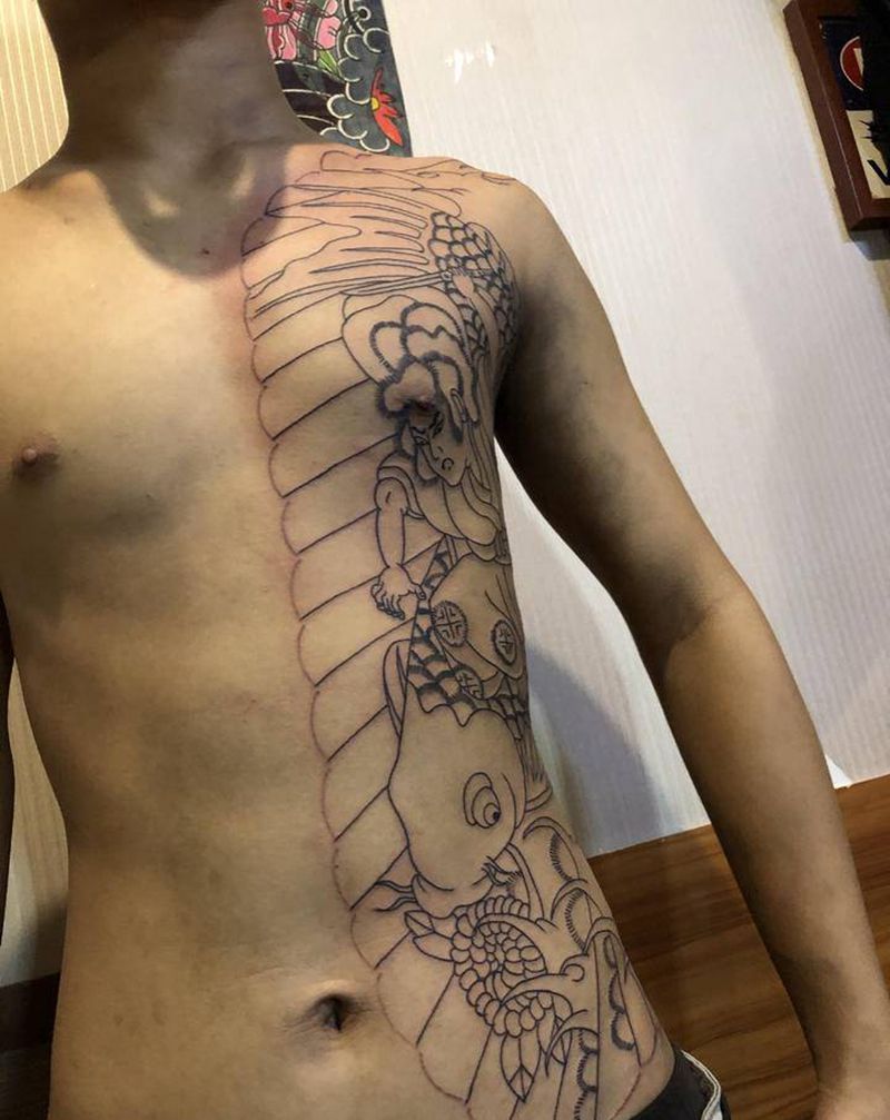 鬼若丸纹身图片_腹部老传统纹身图案