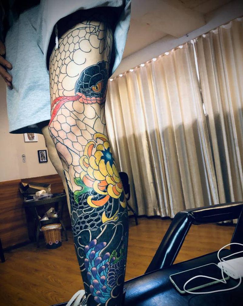 25h纹身图片_腿部老传统纹身图案