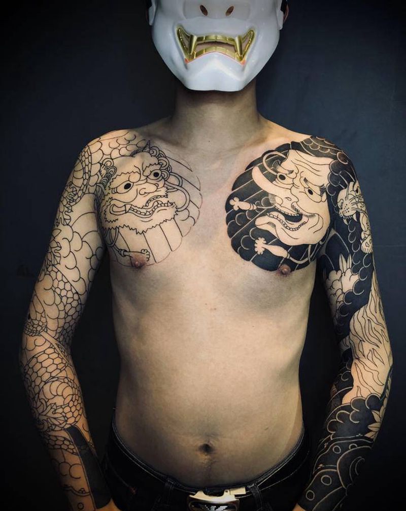 连站三天纹身图片_手部老传统纹身图案