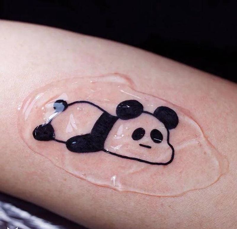 小清新熊猫纹身纹身图片_手臂腿部水彩点刺纹身图案