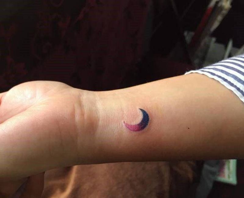 月亮纹身纹身图片_手部手臂Old SchoolNew School纹身图案