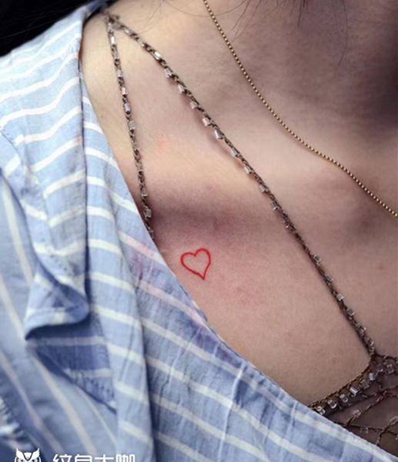 胸口爱心纹身纹身图片_胸部背部Old SchoolNew School纹身图案