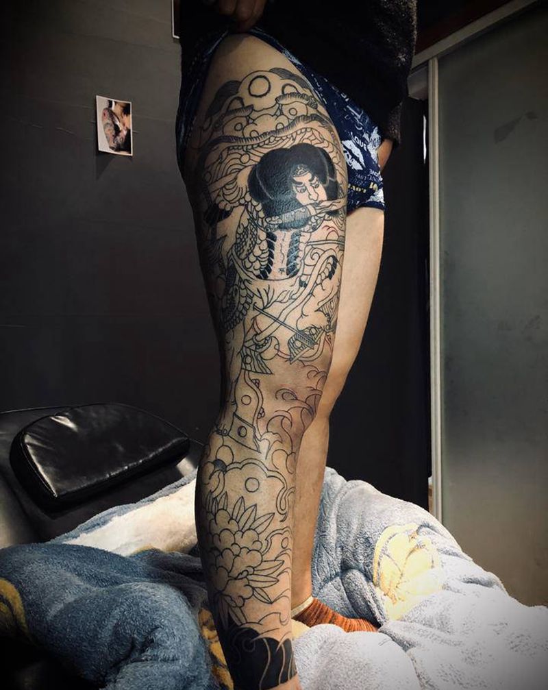 顺子纹身图片_腿部老传统纹身图案