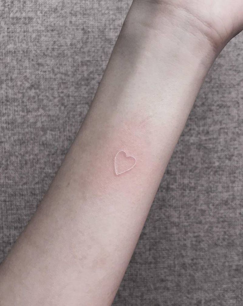 白色纹身纹身图片_手臂小清新纹身图案