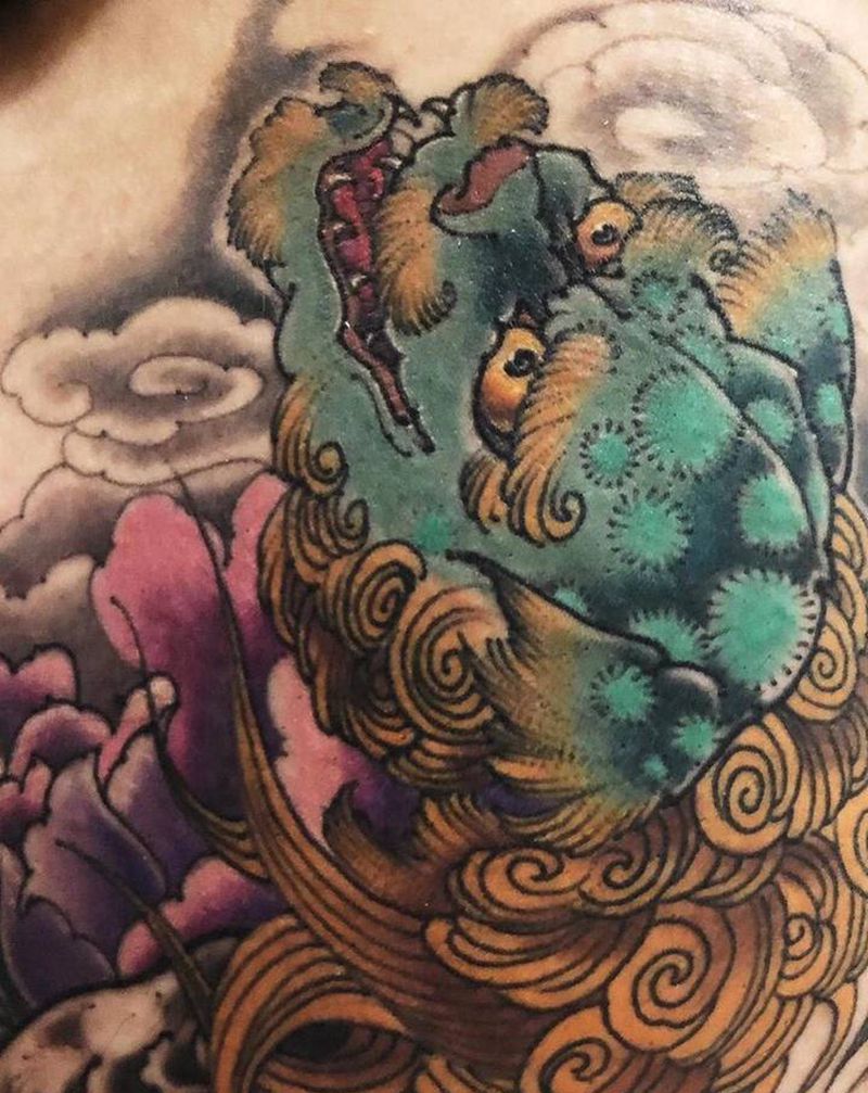 唐狮纹身图片_腿部新传统纹身图案