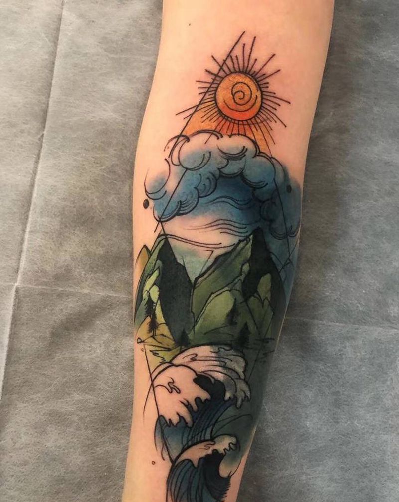 太阳,云彩,山与大海纹身图片_手臂水彩纹身图案