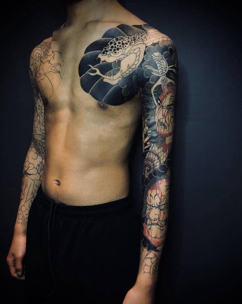 全甲  未完纹身图片_手部手臂老传统纹身图案