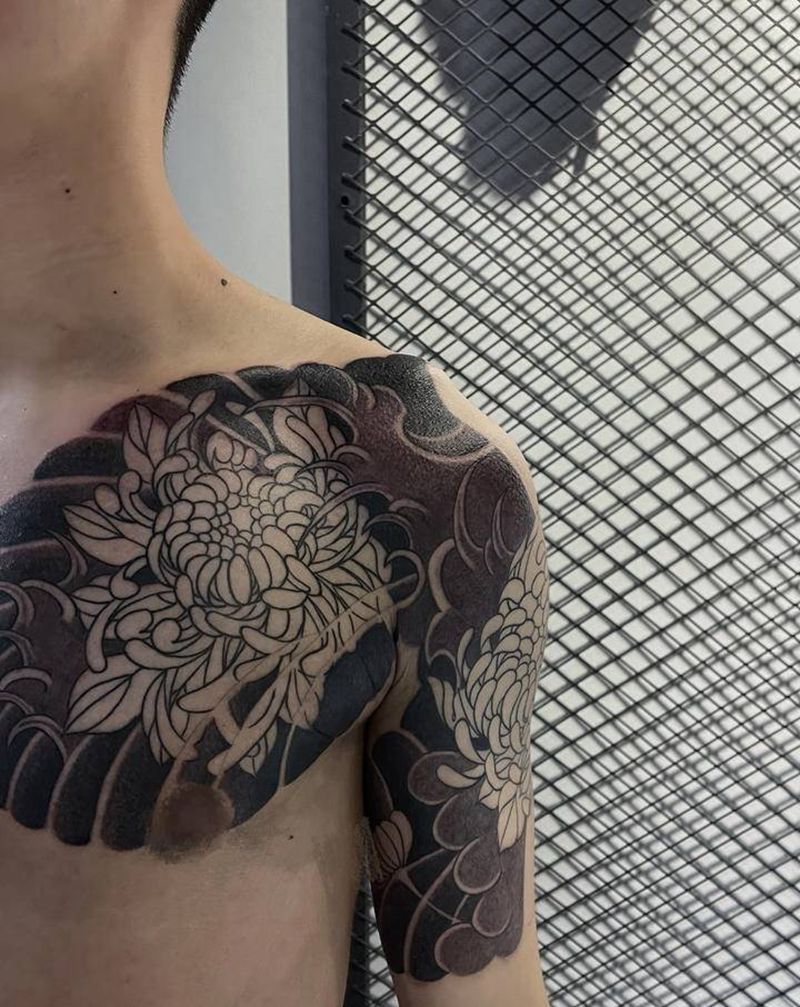 老传统半甲纹身图片_手臂胸部老传统纹身图案